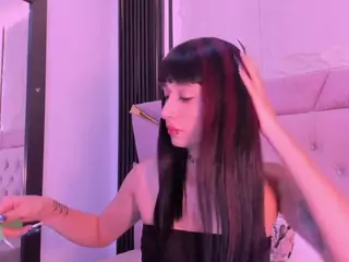 Dominique-110's Live Sex Cam Show