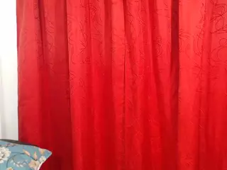emily69's Live Sex Cam Show