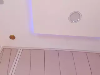 nikkii-vega's Live Sex Cam Show