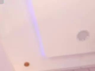 nikkii-vega's Live Sex Cam Show