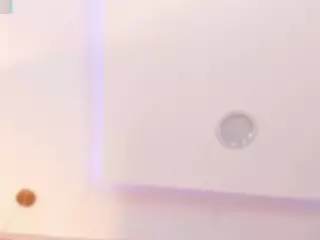 nikkii-vega's Live Sex Cam Show