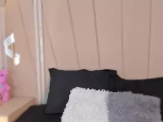 nikkii-vega's Live Sex Cam Show