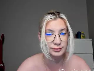 Cinderella07's Live Sex Cam Show