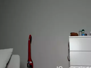 Cinderella07's Live Sex Cam Show