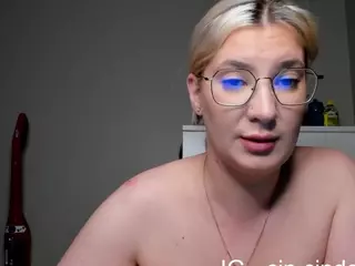 Cinderella07's Live Sex Cam Show