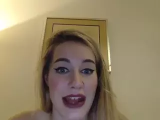 Julia Capulet's Live Sex Cam Show