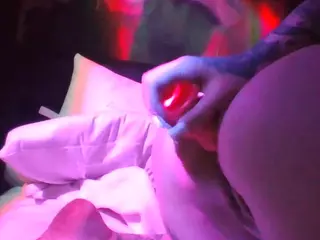 camdoll4u's Live Sex Cam Show