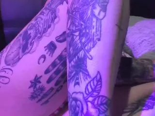 camdoll4u's Live Sex Cam Show