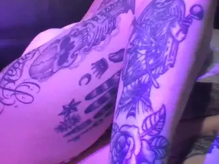 camdoll4u's Live Sex Cam Show
