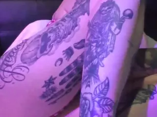camdoll4u's Live Sex Cam Show