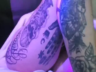 camdoll4u's Live Sex Cam Show