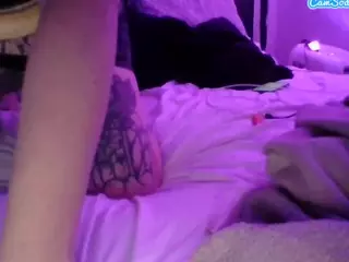 camdoll4u's Live Sex Cam Show