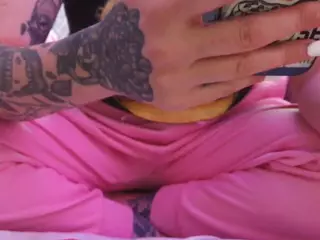 camdoll4u's Live Sex Cam Show