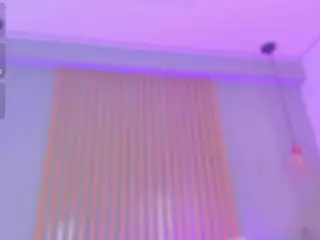 GIGGY's Live Sex Cam Show