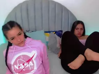 alice-fox26's Live Sex Cam Show
