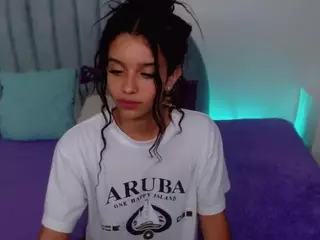alice-fox26's Live Sex Cam Show
