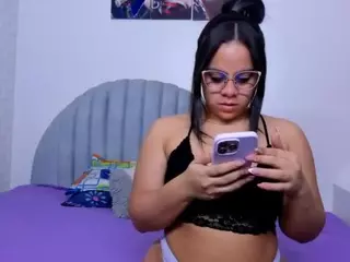 alice-fox26's Live Sex Cam Show