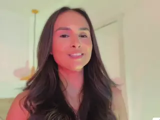 Your Alana's Live Sex Cam Show