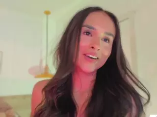 Your Alana's Live Sex Cam Show