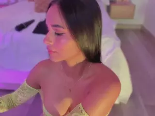 Your Alana's Live Sex Cam Show
