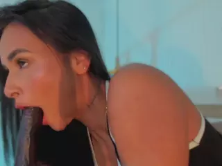 Your Alana's Live Sex Cam Show