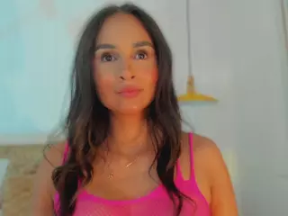 Your Alana's Live Sex Cam Show