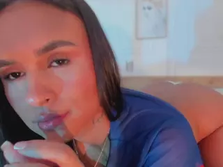 Your Alana's Live Sex Cam Show