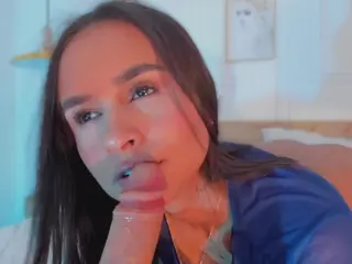 Your Alana's Live Sex Cam Show