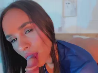 Your Alana's Live Sex Cam Show