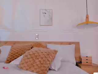 Your Alana's Live Sex Cam Show