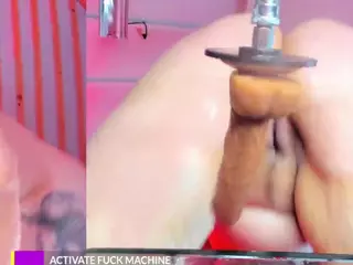 Miss Pawi's Live Sex Cam Show