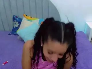 charlote-sweett's Live Sex Cam Show