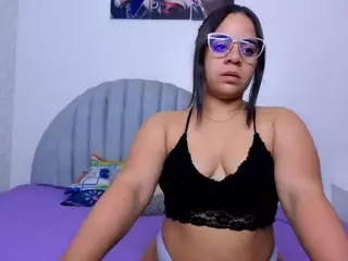 charlote-sweett's Live Sex Cam Show