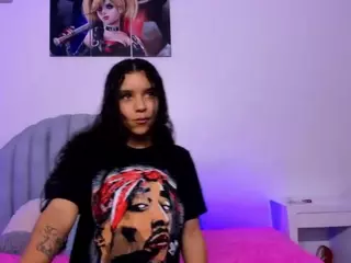 charlote-sweett's Live Sex Cam Show
