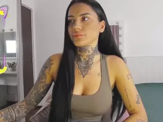 Kendra18's Live Sex Cam Show