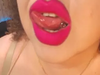 YourBustyKatty's Live Sex Cam Show