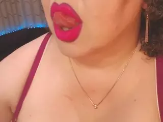 YourBustyKatty's Live Sex Cam Show