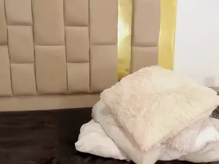 Briana's Live Sex Cam Show