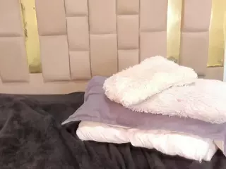 Briana's Live Sex Cam Show