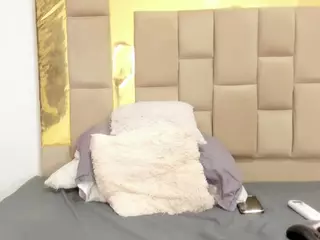 Briana's Live Sex Cam Show