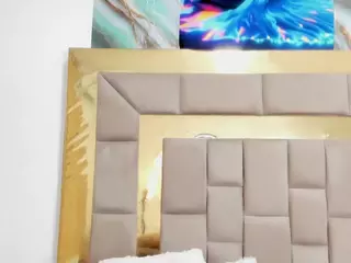 Briana's Live Sex Cam Show