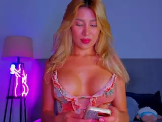 MeghanWolf's Live Sex Cam Show