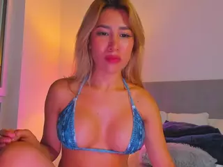 MeghanWolf's Live Sex Cam Show
