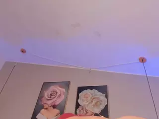saraa-blonde's Live Sex Cam Show