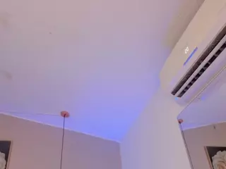 saraa-blonde's Live Sex Cam Show