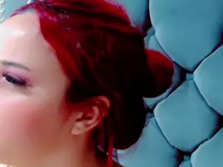 annejulienne's Live Sex Cam Show