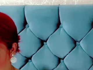 annejulienne's Live Sex Cam Show