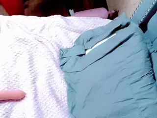 annejulienne's Live Sex Cam Show