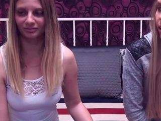 Live cam show with BlondeDolls