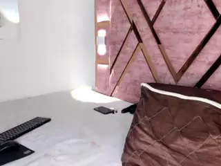Anny Run's Live Sex Cam Show